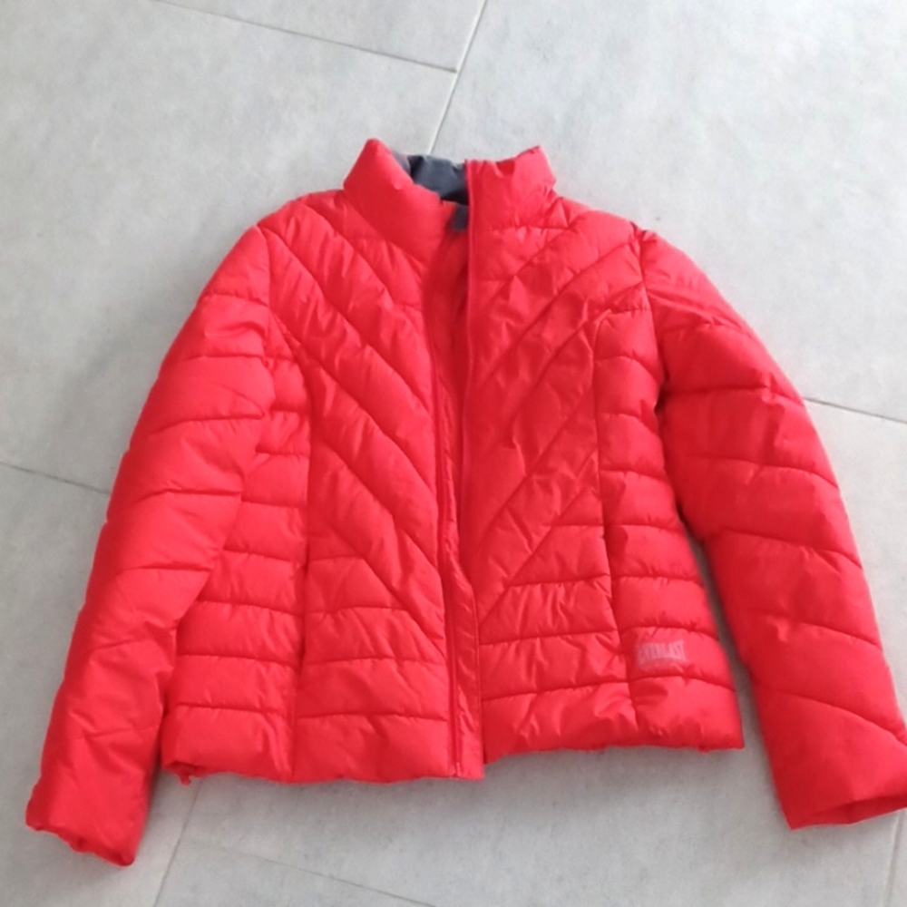 EVERLAST Red Puffer Jacket. Size S